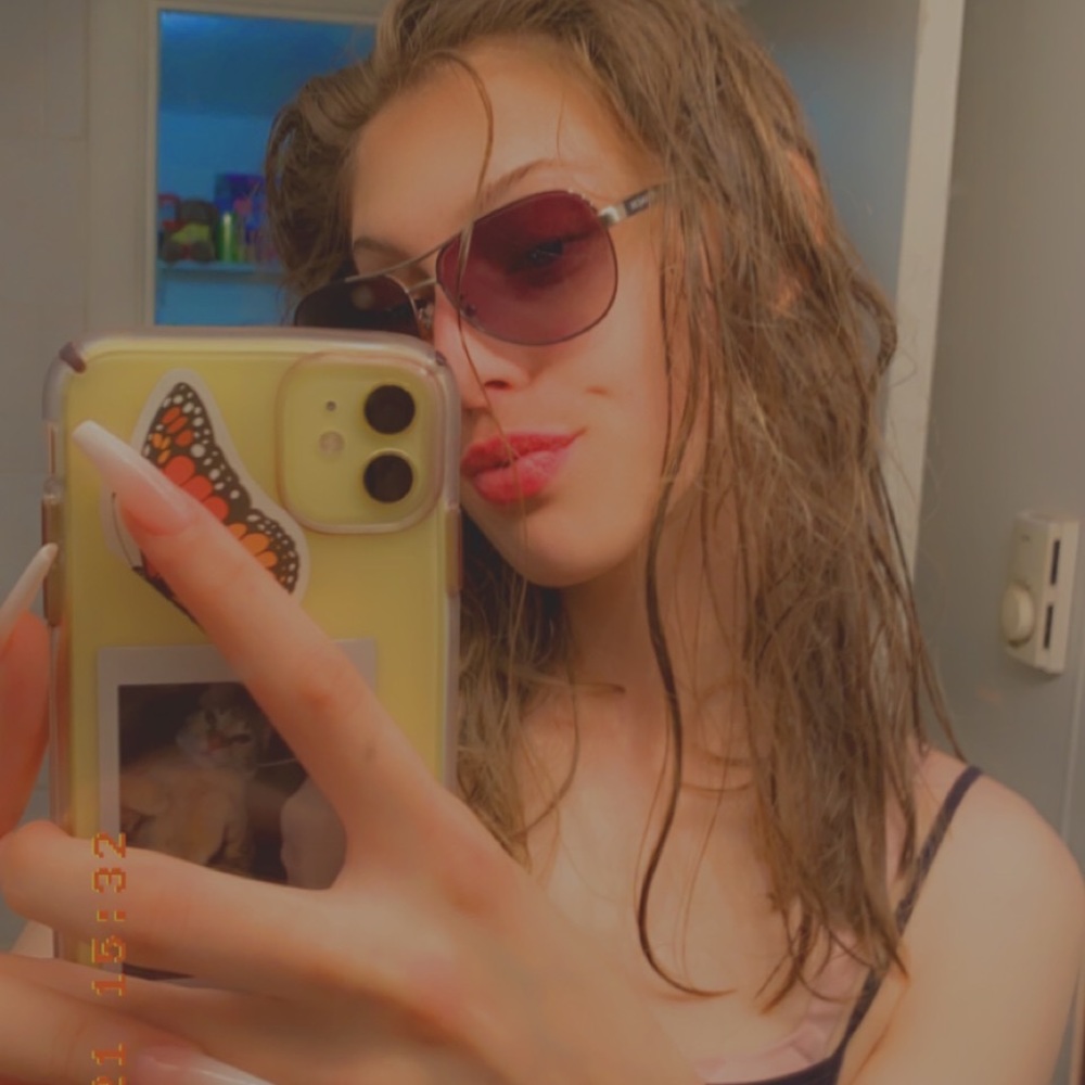 Meet your Posher, Megan